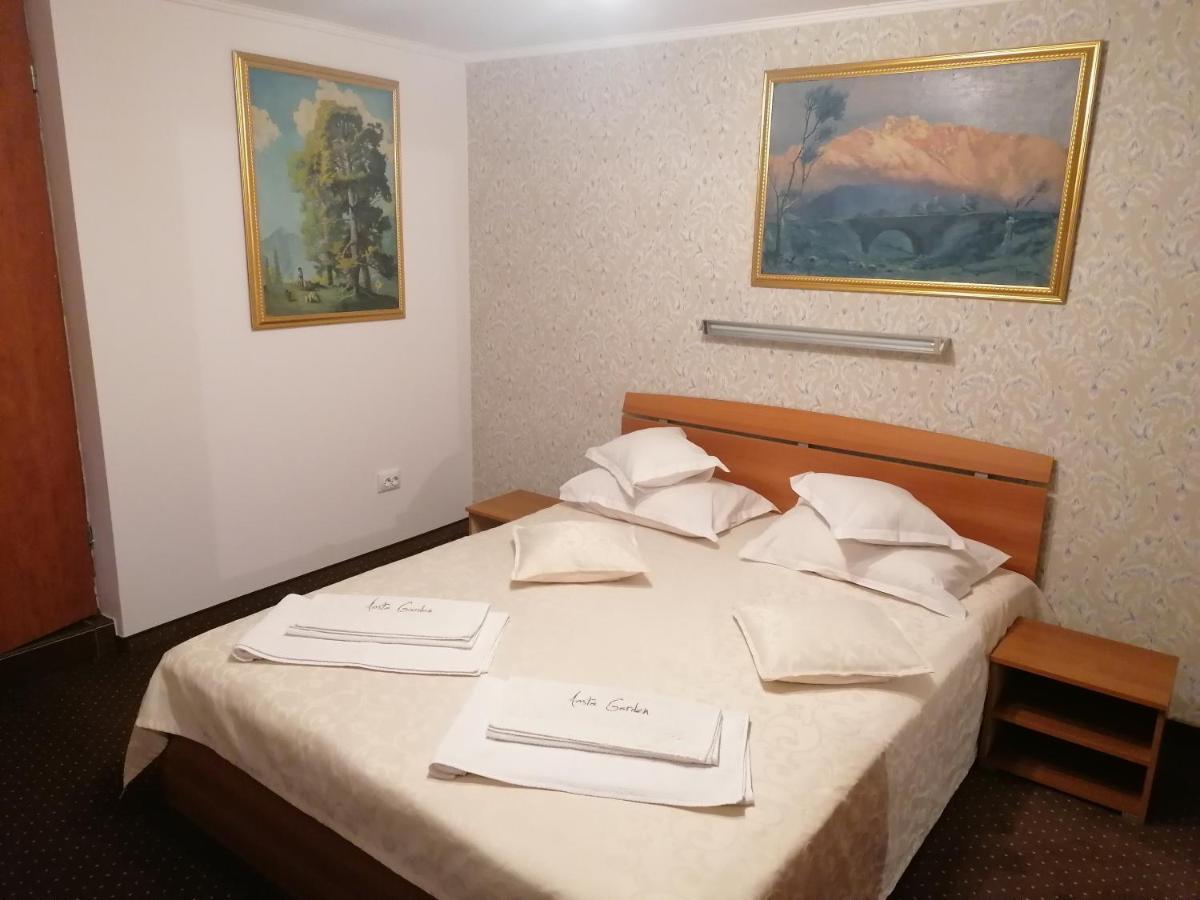 New Aosta Garden Hotel Sinaia Eksteriør billede