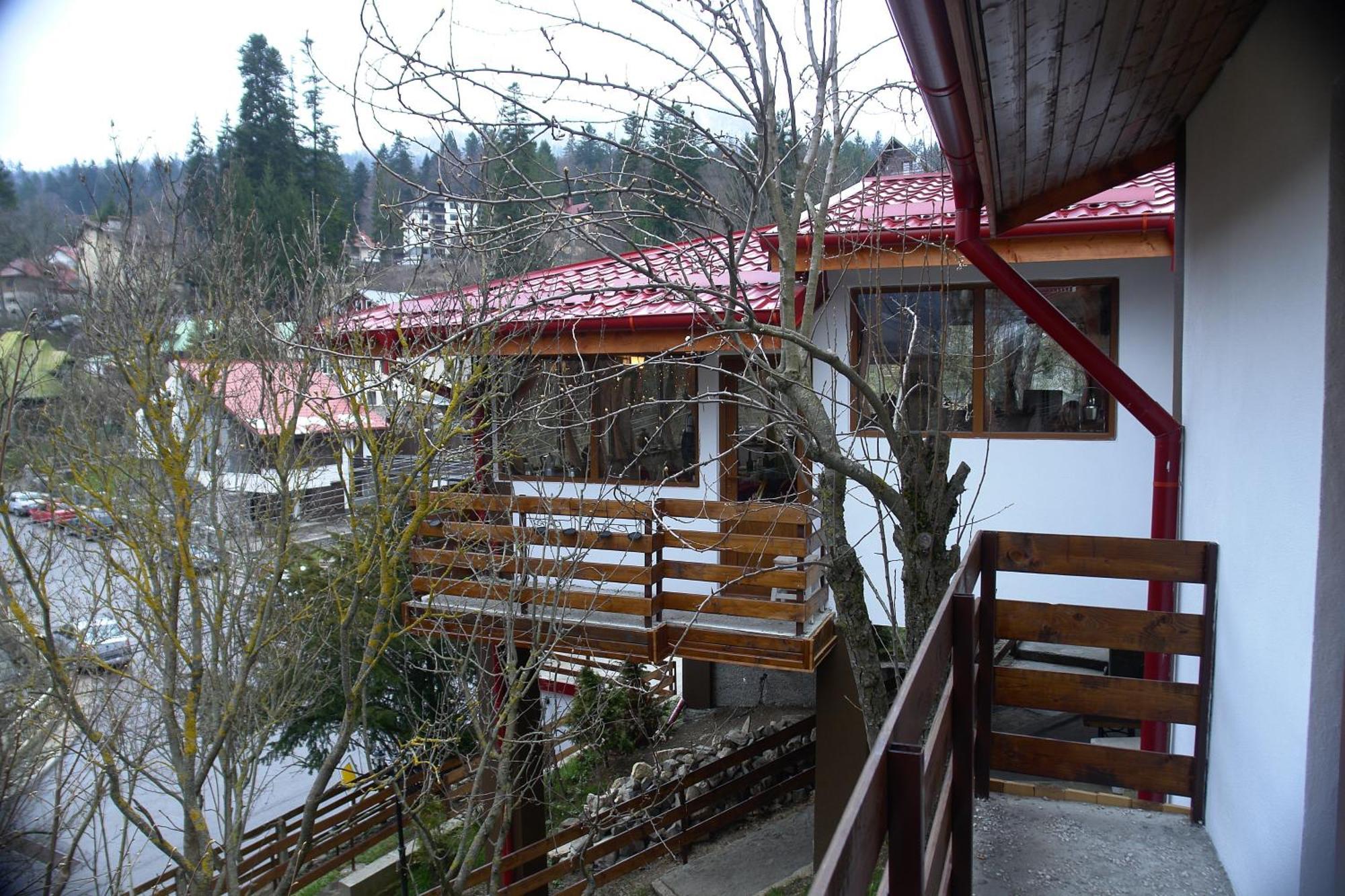 New Aosta Garden Hotel Sinaia Eksteriør billede