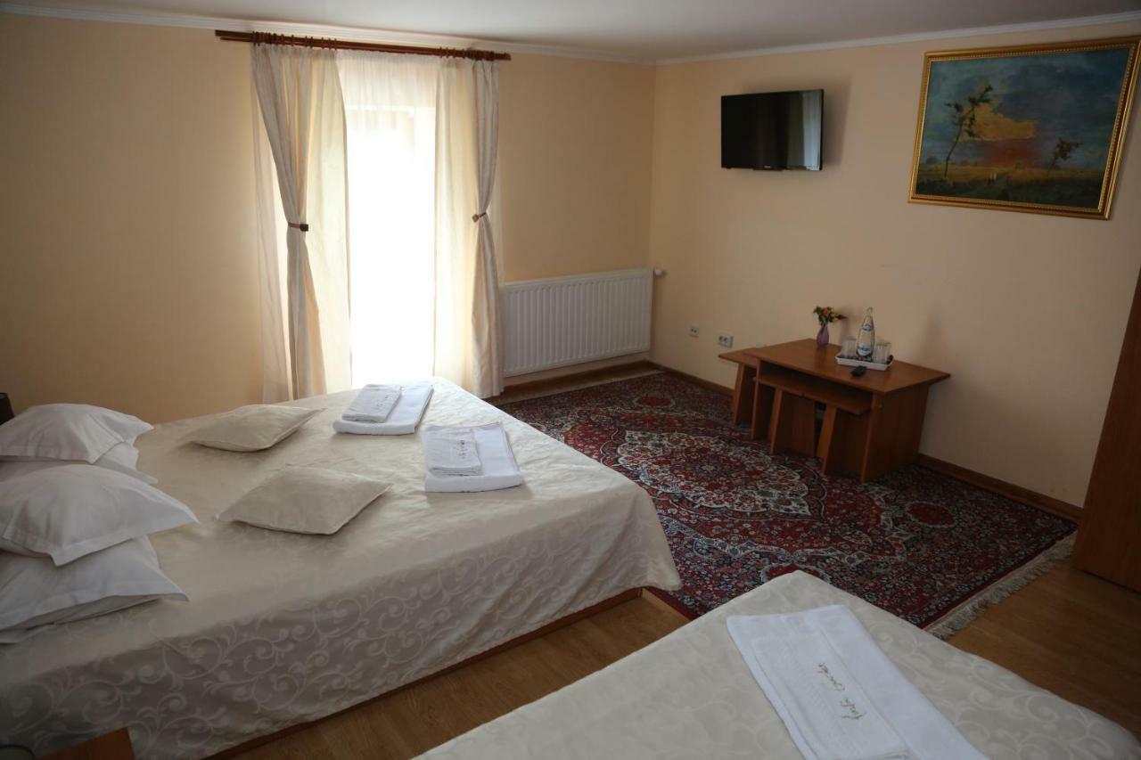 New Aosta Garden Hotel Sinaia Eksteriør billede