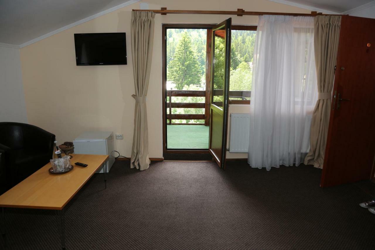 New Aosta Garden Hotel Sinaia Eksteriør billede
