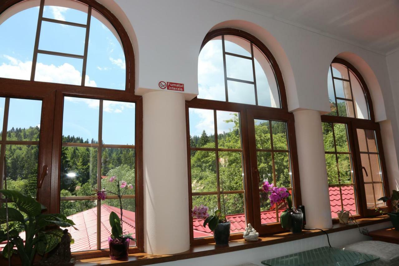 New Aosta Garden Hotel Sinaia Eksteriør billede